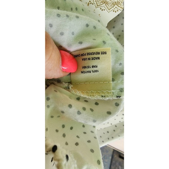 New NWT Altar'd State Wide Sleeve Polka Dot Cropped Top‎ Size Medium - Picture 6 of 6